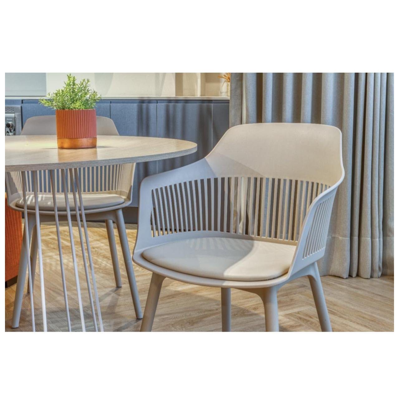 Cadeira Interlocutor MARCELA Polipropileno - COR FENDI- Pollo Móveis - 37012 - Imagem 6